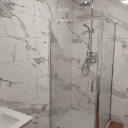 公寓 U Ewy 利马诺瓦